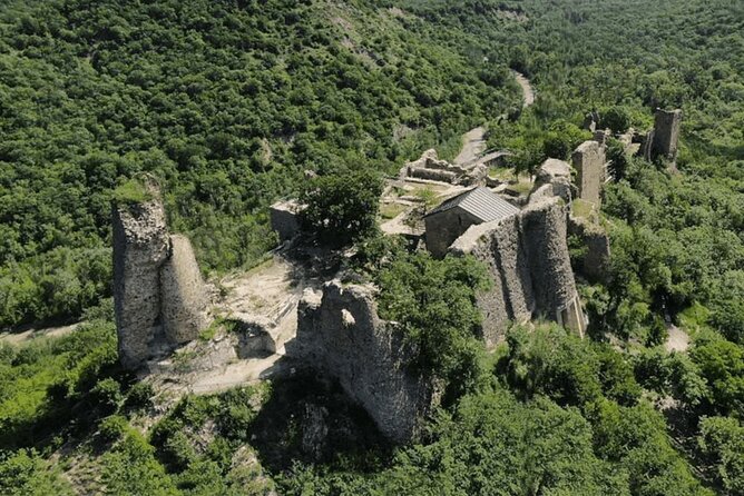 From Tbilisi Kakheti Wine Tour to Bodbe Sighnaghi and Telavi - The first two stops: Manavi tastings and Badiauri bread