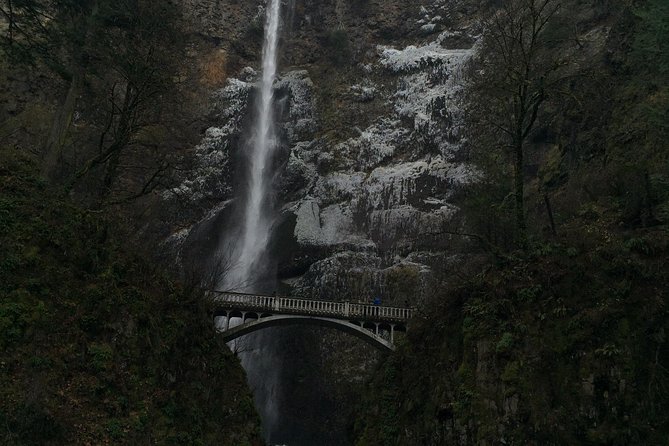 Full-Day Mt Hood Waterfall Tour with Lunch and Wine Included - Group comfort: PA system, vehicle comfort, and how to dress