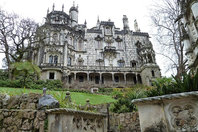 Full-Day Private Sintra Tour with Wine Tasting and Pena Palace - Cascais in an hour: from royal retreat to seaside strolls
