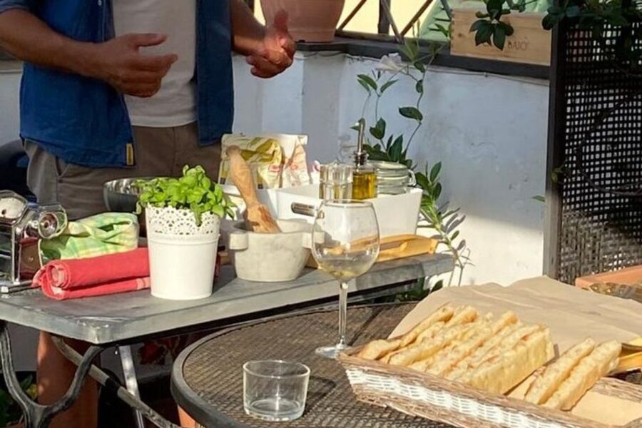 Genova: Homemade Pasta & Pesto Local Chef Class with Wine - Entering the historic palazzo in central Genoa