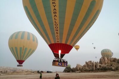 Goreme Hot Air Balloon over Valleys, with Champagne and Transfers - Over the valleys: why the pilot’s choices matter
