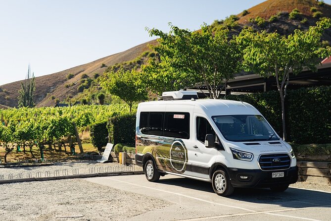 Gourmet Food and Wine Tour Queenstown All-Inclusive Tour - Stoaker Room Cromwell: The Barrel-Cooked Lunch You’ll Remember