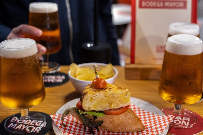 Gourmet Tapas and Wine Tour in Palma de Mallorca - Plaça de Weyler: A Softer Stop for a Breather