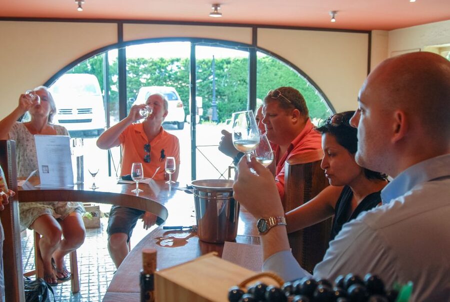 Grasse, Valbonne & Gourdon: Day Tour with Wine Tasting - The 8-hour rhythm: how the timing actually feels
