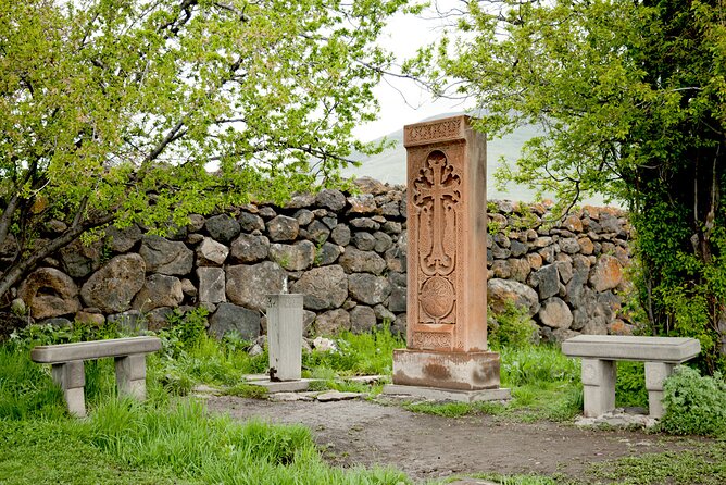 Group Tour: Hovhannavank, Saghmosavank, Chocolate House, Aghtsk - Karmravor Church in Ashtarak: A Tiny 7th-Century Design That Survived