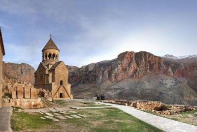 Group tour: Khor Virap, Noravank, Areni Winery and Cave - Hin Areni Winery: Real Winemaking, Not Just a Bottles-and-Bus Story