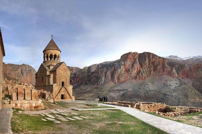 Group tour: Khor Virap, Noravank, Areni Winery and Cave - Hin Areni Winery: Real Winemaking, Not Just a Bottles-and-Bus Story