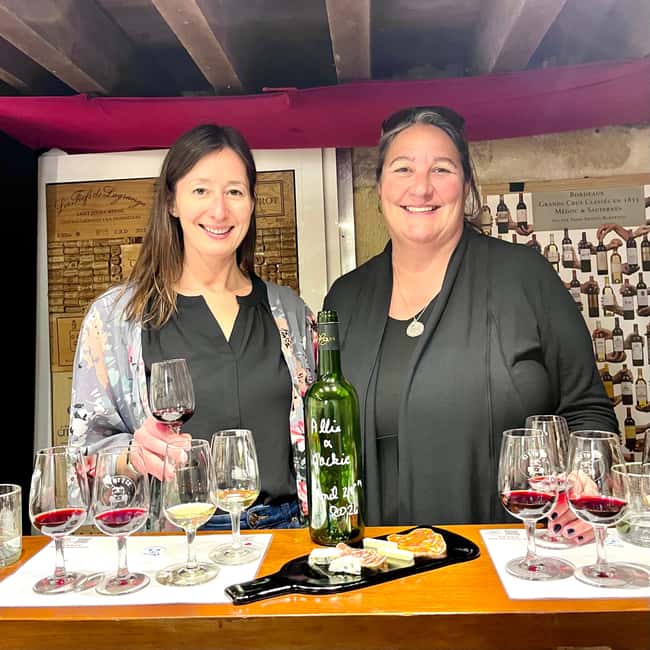 Guided Bordeaux Wine Tasting Class with 6 Wines and pairings - Food and wine pairings that actually make sense