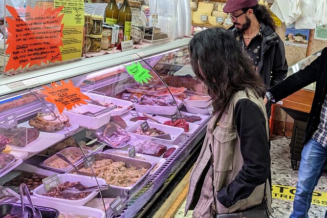Guided Food Tour with Wine Tasting in Verona - Confetteria and chocolate: how Verona’s sweets fit the story