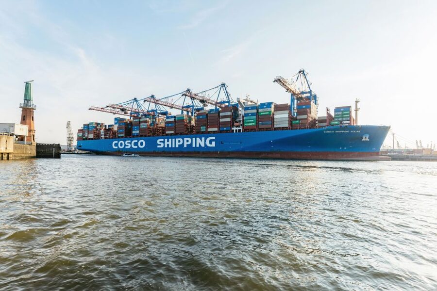 Hamburg: Harbor Cruise with Wine and Cheese - Live commentary in German: how to make it work if you’re not fluent