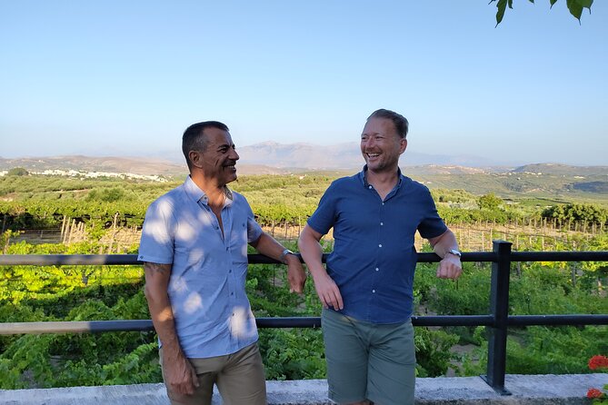 Heraklion SUV Private Guided Wine Tour with Lunch - Lyrarakis Winery Vineyard Walk and the 6-Wine Paired Lunch
