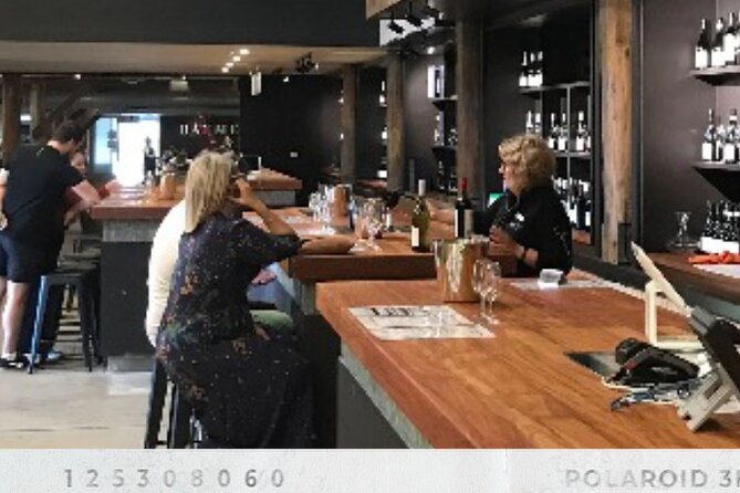 Hunter Valley Wines, 2-Course Lunch, Cheese & Chocolate Tour - Chocolate and cheese timing: what the last stops feel like