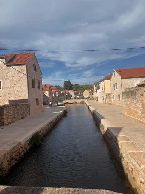 Hvar: Hvar Wine Tasting Experience - Key highlights to look for