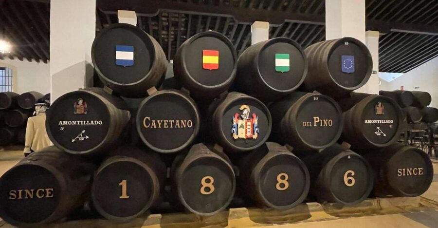 Jerez de la Frontera: Sherry Winery Tour with Tasting - Pl. Silos, 3: Getting Oriented in Historic Jerez