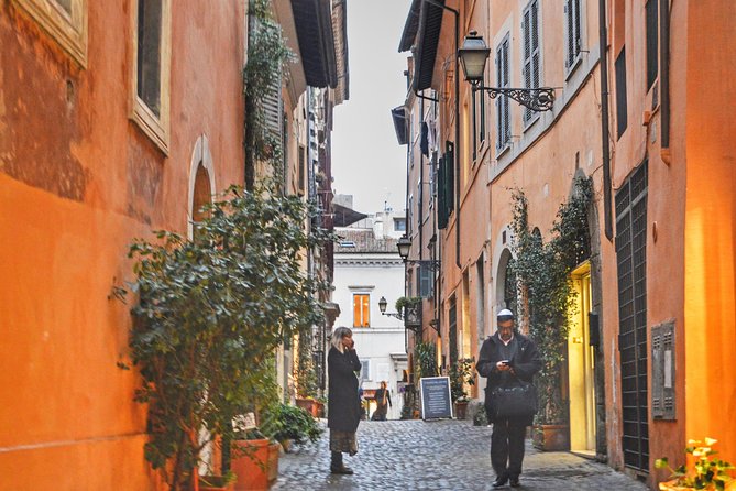 Jewish Ghetto and Campo Dè Fiori By Night Food, Wine and Sightseeing Tour - Largo Argentina: Caesar’s ruins and the legend that lingers