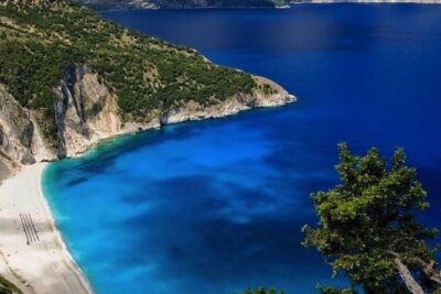 Kefalonia Island Bus Tour- Wine Tasting, Melissani & Fiscardo - Drogarati Cave: the underground hall feeling