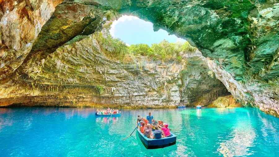 Kefalonia: Wine Tasting, Melissani, Drogarati & Fiscardo - Kefalonia Wine Tasting, Caves & Fiscardo: Quick Key Points