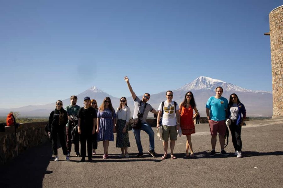 Khor Virap, Noravank and Birds' Cave Trip with Wine Tasting - Noravank Monastery: two stories, one jaw-dropping canyon backdrop