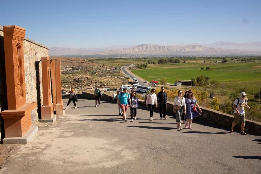 Khor Virap, Noravank and Birds' Cave Trip with Wine Tasting - The ride and timing: what makes this feel like a good-value day trip