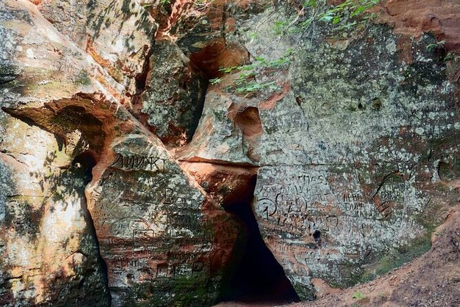 Khor Virap, Noravank & Birds' Cave Day Trip with Wine Tasting - Khor Virap: Deep Dungeon, Big Symbol, Close Ararat