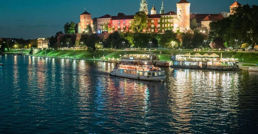 Krakow: Evening Cruise with a Glass of Wine - Key highlights worth caring about