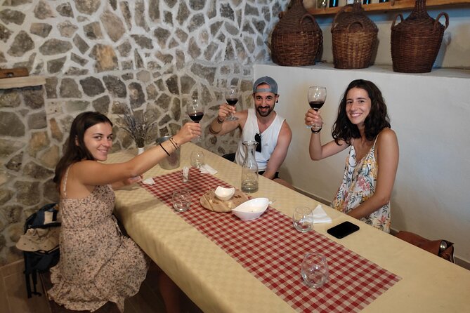 Krka National Park Tour with tour Guide & Wine tasting from Split & Trogir - What to wear and pack for Krka in summer