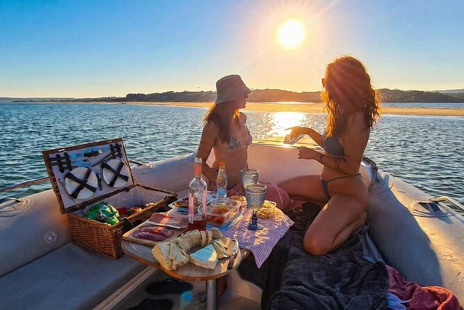 Lagos Exclusive Private Boat Cruise with Snacks and Wine! - Algar de Benagil: plan for your biggest photo moment and your best cave time