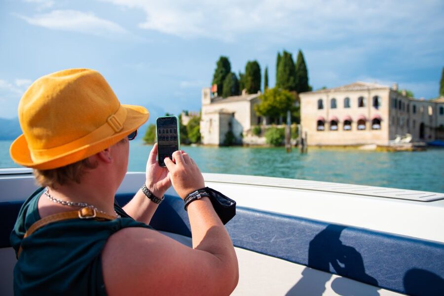 Lake Garda: Historic Castle Cruise with Wine Tasting - Quick hits
