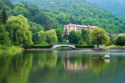 Lake Sevan & Dilijan Guided Day Trip with Ijevan Wine Tour - Key things you’ll notice on this trip