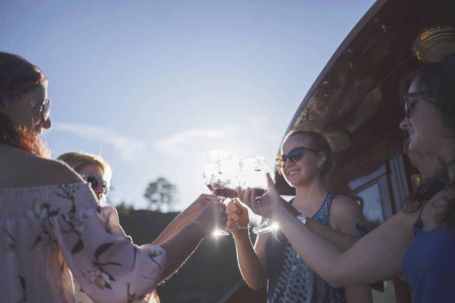 Lake Tahoe: Emerald Bay Wine-Tasting Boat Tour - Snacks, extra wine, and buying bottle souvenirs at the end