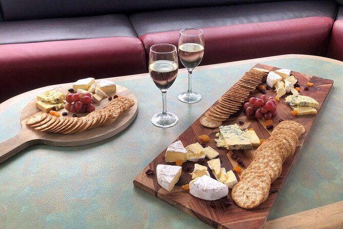Lake Wanaka 1-Hour Cruise Including Wine and Cheese - Cruising Past Ruby Island, Stevensons Peninsula, and Eeley Point