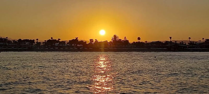 Larnaca: Sunset Cruise with Unlimited Wine & Beers - Why this Larnaca sunset cruise feels different from a regular boat trip
