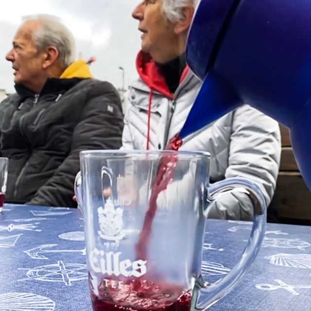 Leipzig: Mulled Wine Motorboat Tour - Quick hits: Leipzig mulled wine from the water