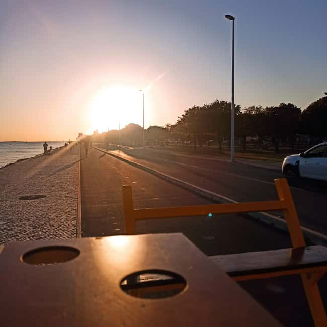 Lisbon: 1-Hour Beer, Sangria or Wine Bike Sightseeing Tour - Drinks onboard: unlimited craft beer, plus sangria or wine