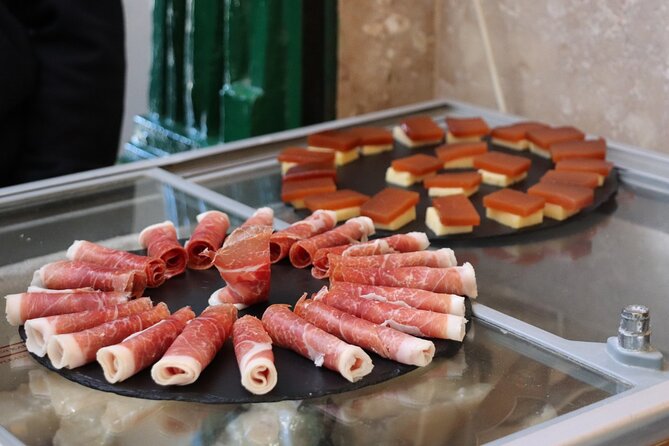 Lisbon Cultural Food and Wine Walking Tour - A Lisbon food tour that actually explains what you’re eating