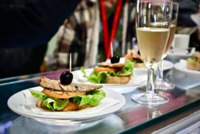 Lisbon Food Tour with 10+ Tastings of Local Delicacies & Wines - What You’ll Taste: Weekday vs. Sunday Menus
