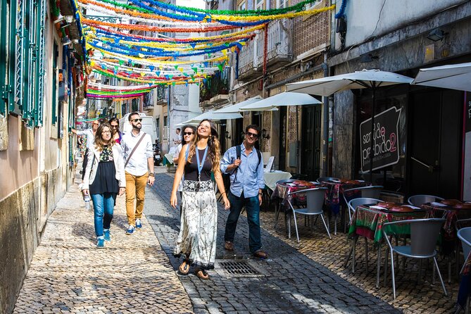 Lisbon Hidden Gems Walk: Traditions, Lunch and Ferry ride - Tagus Ferry to Cacilhas: The Ride That Changes Your Perspective