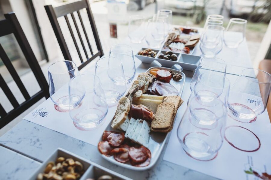 Lisbon: Portuguese Wine and Cheese Tasting with Lunch - From The Vine: Where the Tasting Actually Starts