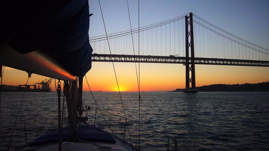 Lisbon: Private Sunset Sailing Tour with Champagne - Price and timing: does $441 feel fair for two?