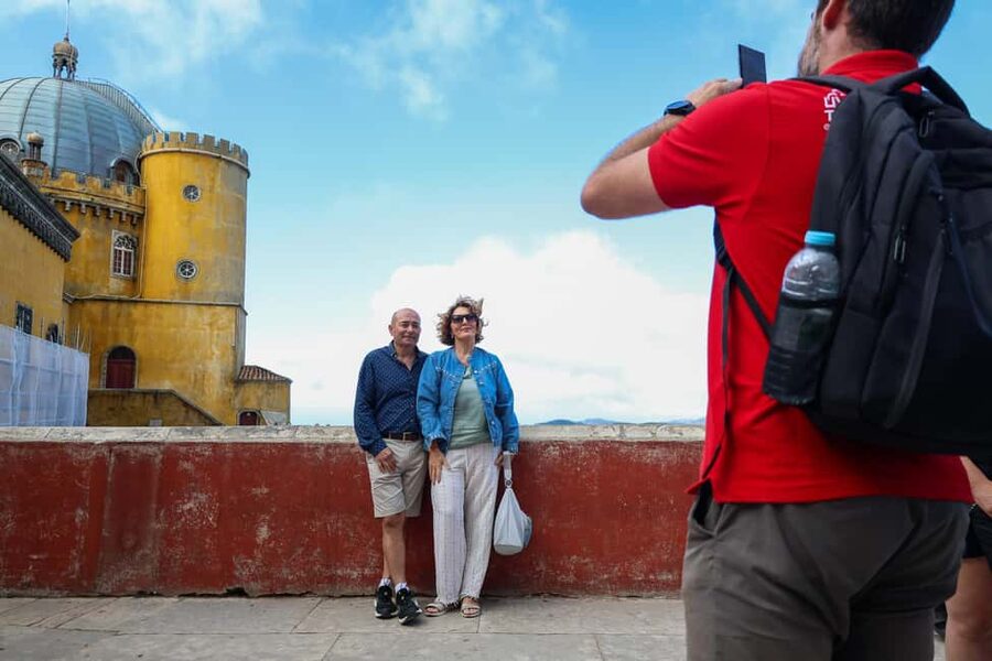 Lisbon: Sintra, Pena Palace & Wine Tasting Small-Group Tour - Key things that make this tour worth your time