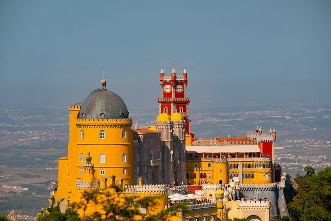 Lisbon: Sintra Private Day Trip with Pena Palace & Wine Tasting - Fonte da Sabuga: a tiny pause with legend power