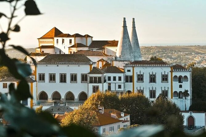 Lisbon: Sintra Private Day Trip with Pena Palace & Wine Tasting - Colares lunch: traditional Portugal without the tourist trap feeling