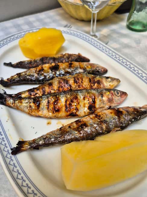 Lisbon Small-Group Food & Wine Tour Eat & Drink like a Local - Why a 3-hour Lisbon food tour works in the real world