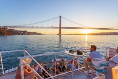 Lisbon Sunset Cruise with Wine and Snacks - Boarding at Estação Fluvial Sul e Sueste: keep it simple, show up early