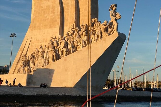 Lisbon Sunset Sailing with Portuguese Wine and History - Commerce Square (Terreiro do Paço) and the Arco da Rua Augusta