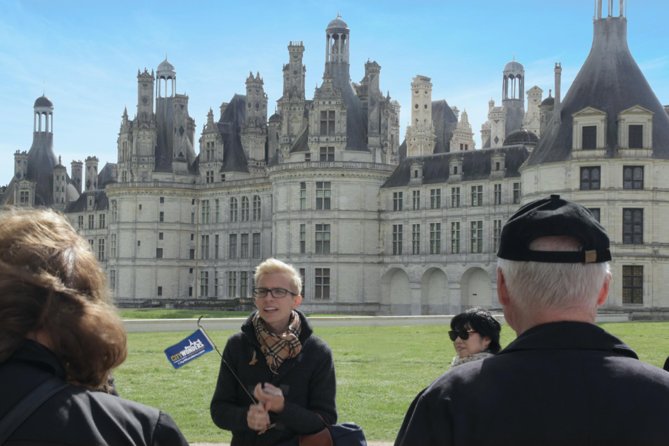 Loire Valley Castles Day Trip from Paris with Complementary Wine - Lunch and Blois Time: Square Louis XII and a Royal Residence Pass-By
