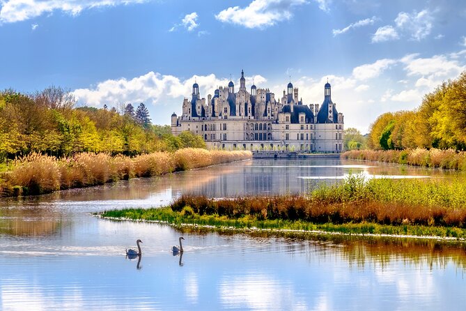 Loire Valley Castles Day Trip from Paris with Complementary Wine - Price and Value: Is $149.95 a Good Deal?