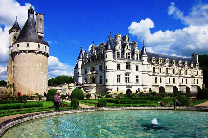 Loire Valley Royal Castles Guided Small group Day Trip from Paris - Amboise lunch on your own: the freedom that makes the schedule work