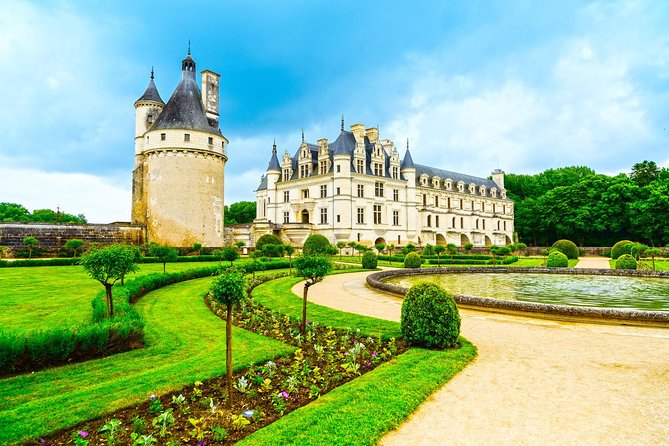 Loire Valley Wine and Castles Small-Group Day Trip from Paris - Getting from Paris: Small-Group Van Time vs. the Real Cost of a Long Day
