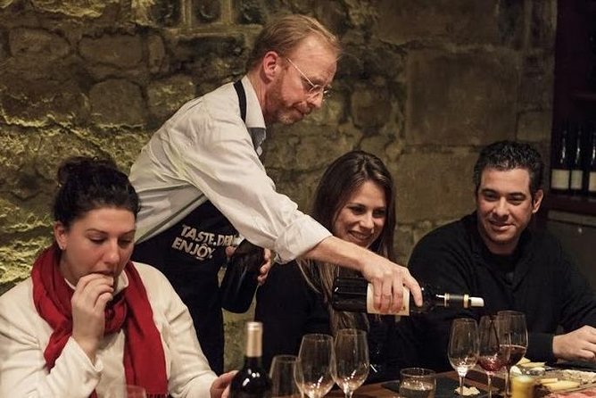 Louvre Masterpieces Express Guided Tour & French Wine Tasting - Why this Louvre + wine combo works for time-starved Paris